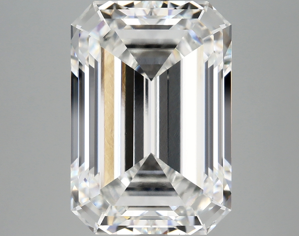 8.52ct Emerald F VVS2 IGI-certified lab-grown diamond