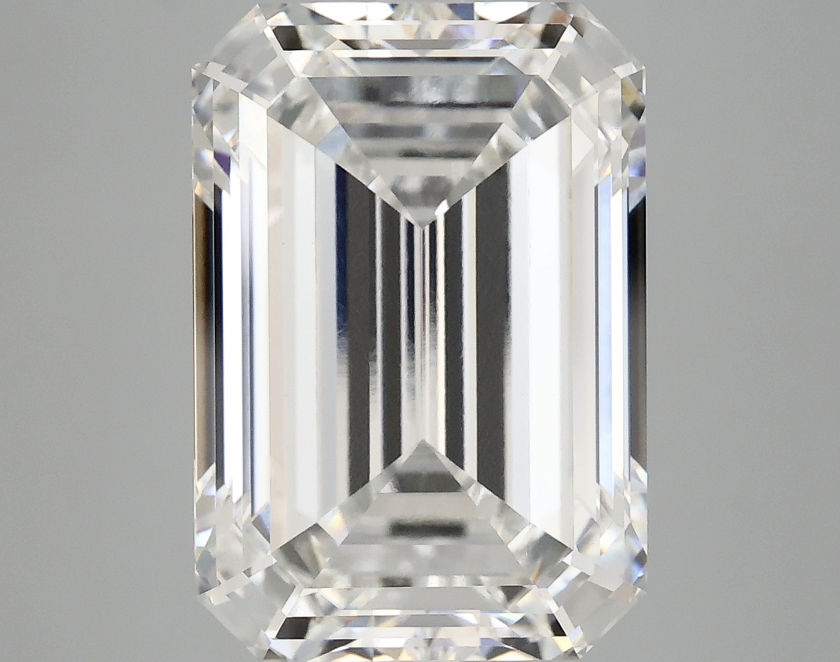 8.05ct Emerald F VVS2 IGI-certified lab-grown diamond
