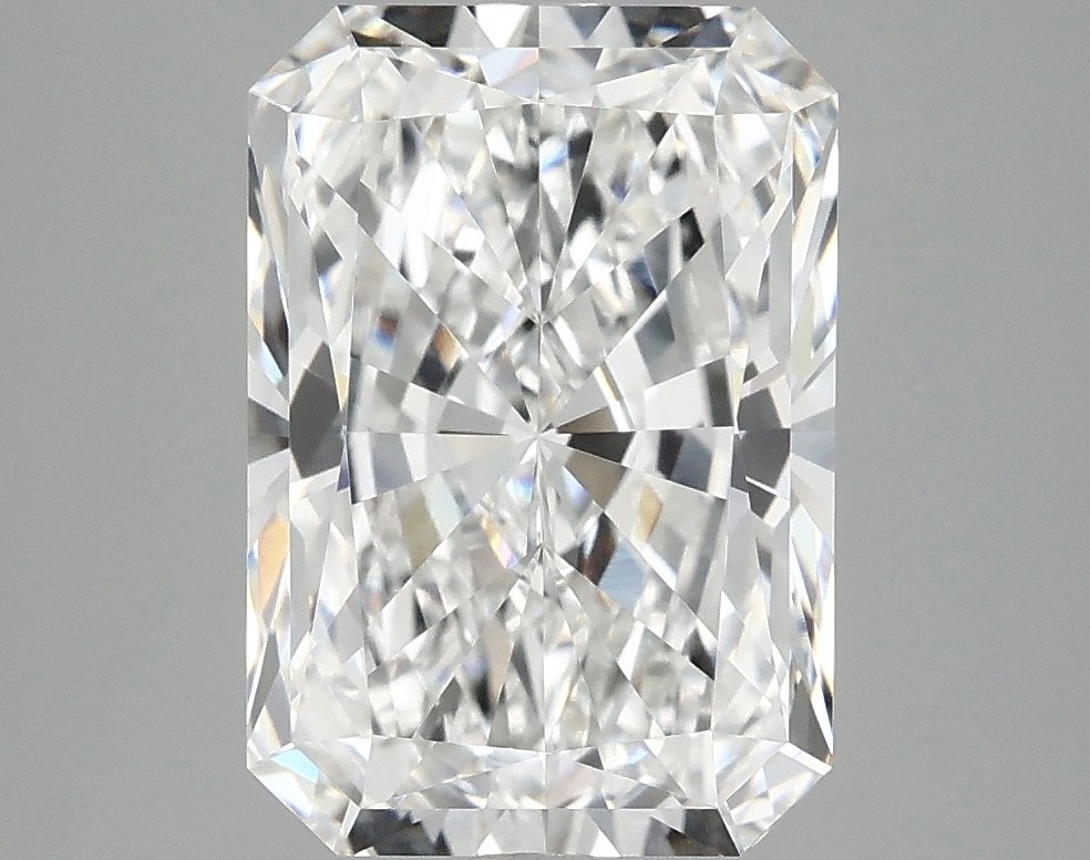 4.1ct Radiant E VVS2 Lab-Grown Diamond