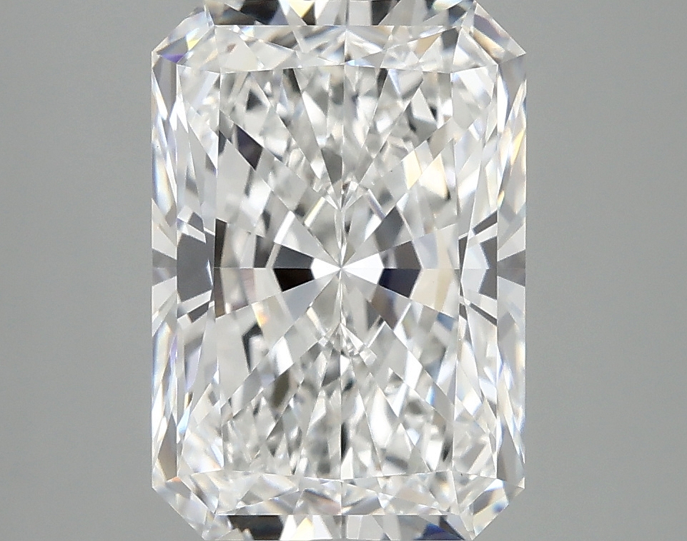 4.1ct Radiant E VVS2 Lab-Grown Diamond