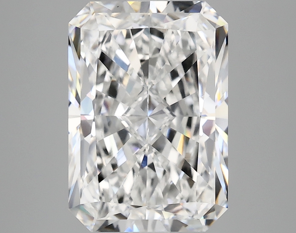 4.17ct Radiant E VVS2 Lab-Grown Diamond