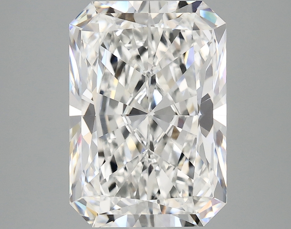 4.18ct Radiant E VVS2 Lab-Grown Diamond