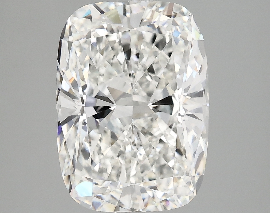 3.09ct Cushion F VVS2 IGI-certified lab-grown diamond