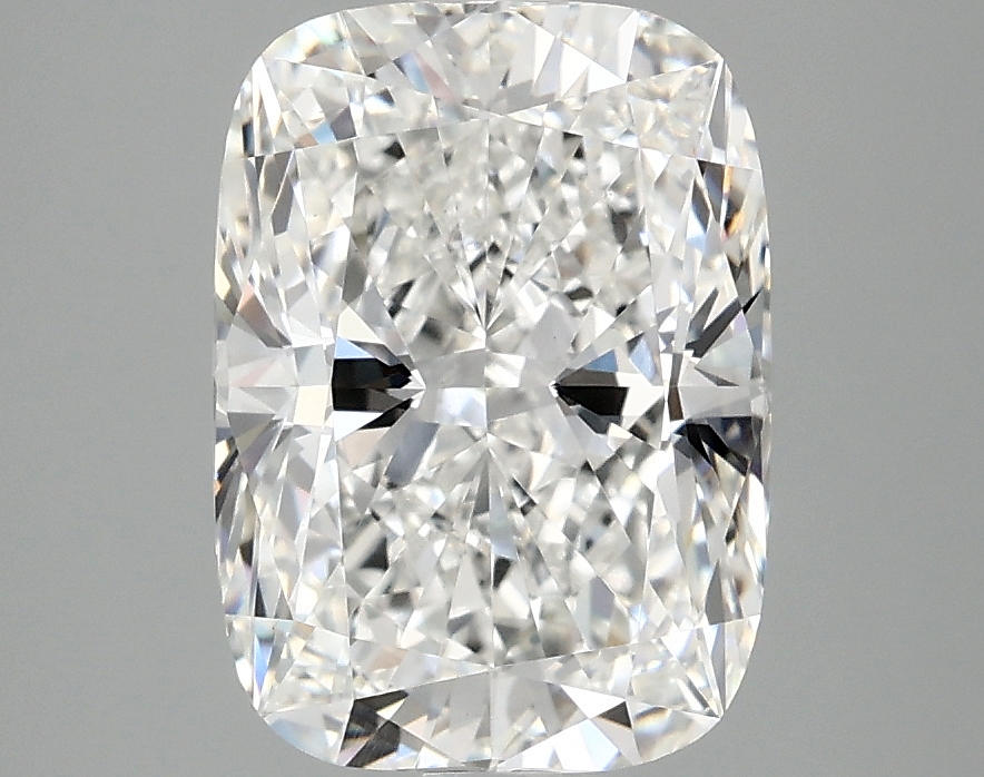 3.1ct Cushion E VS1 IGI-certified lab-grown diamond