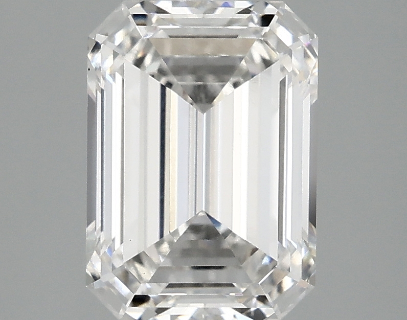2.51ct Emerald F VVS2 IGI-certified lab-grown diamond