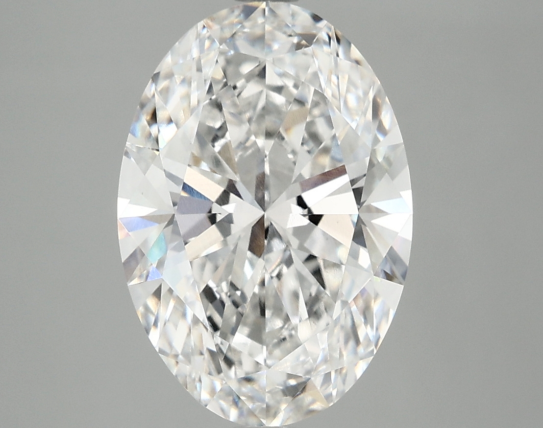 4.1ct Oval F VVS2 IGI-certified lab-grown diamond