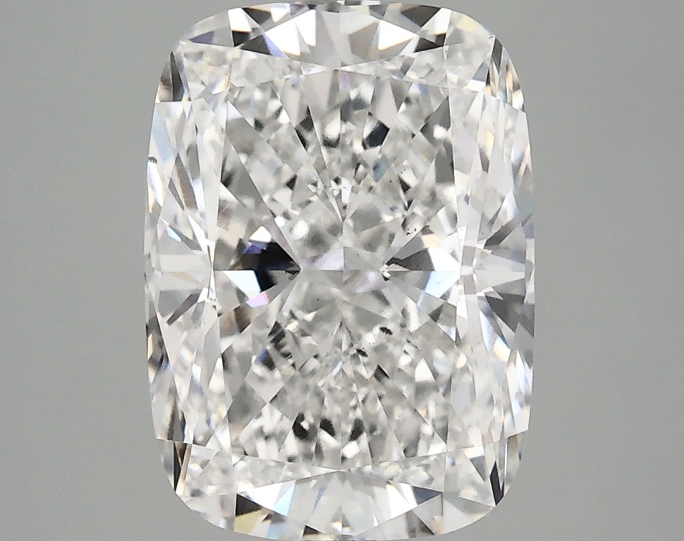 4ct Cushion E VS2 IGI-certified lab-grown diamond