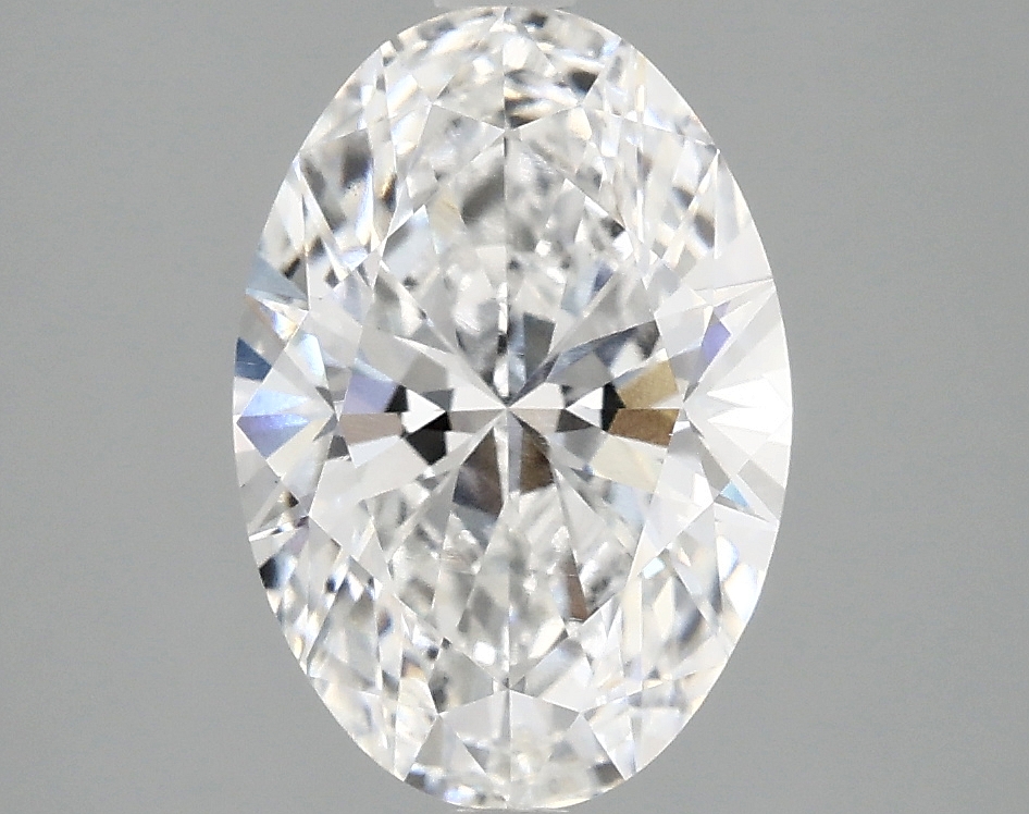 2.51ct Oval E VVS2 IGI-certified lab-grown diamond