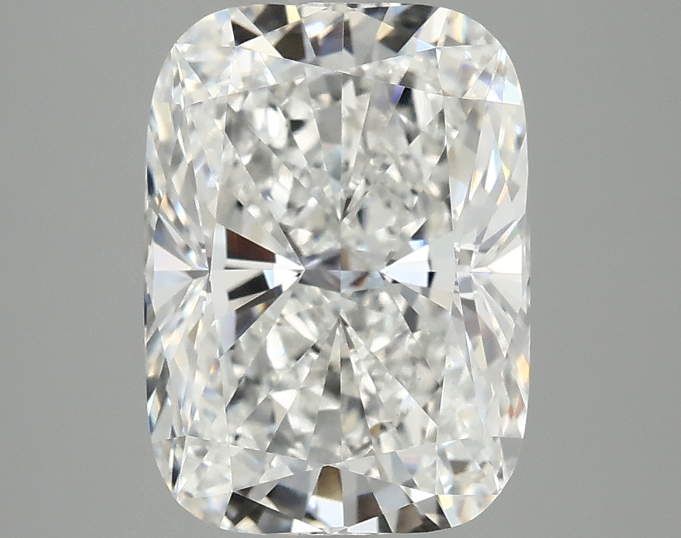 4.1ct Cushion F VVS2 IGI-certified lab-grown diamond