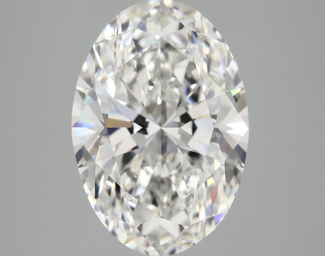 4.1ct Oval F VVS2 IGI-certified lab-grown diamond