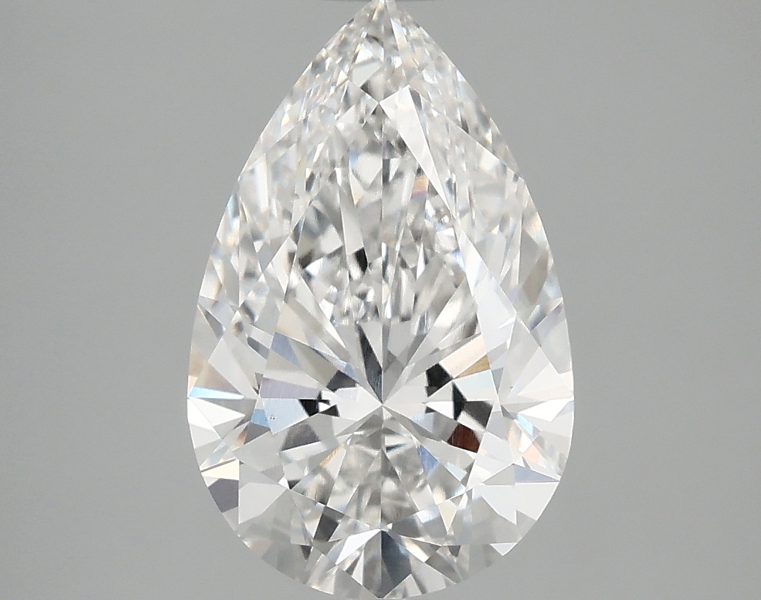 3.07ct Pear F VVS2 IGI-certified lab-grown diamond