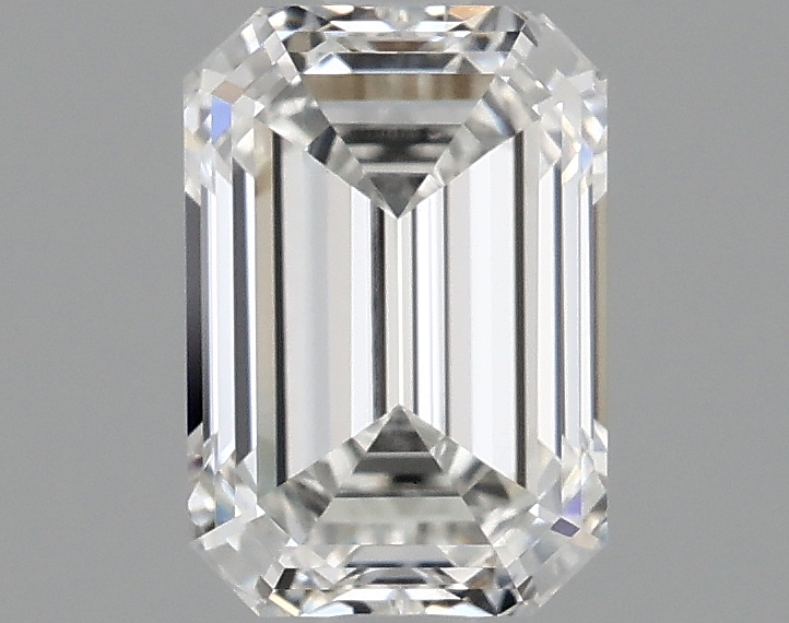 1.53ct Emerald F VVS2 IGI-certified lab-grown diamond
