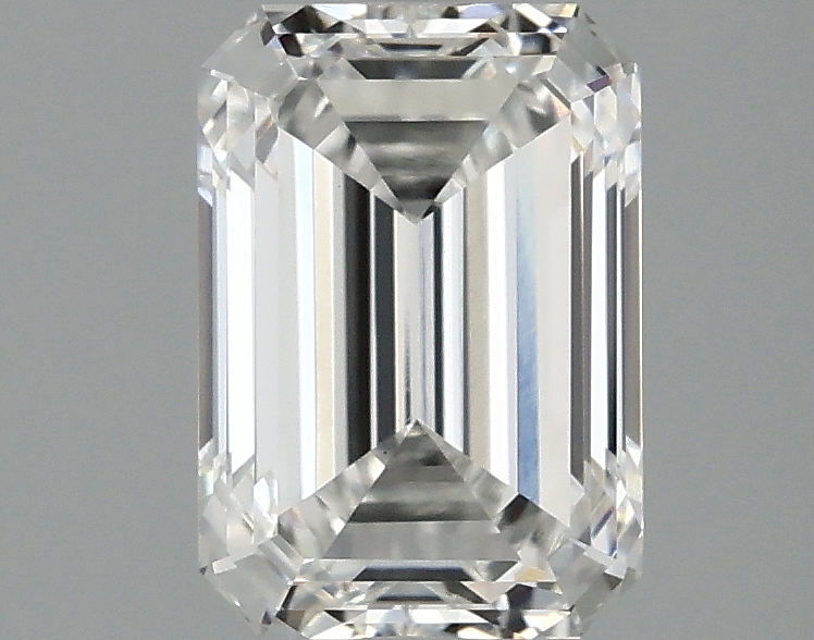 2.1ct Emerald E VVS2 IGI-certified lab-grown diamond
