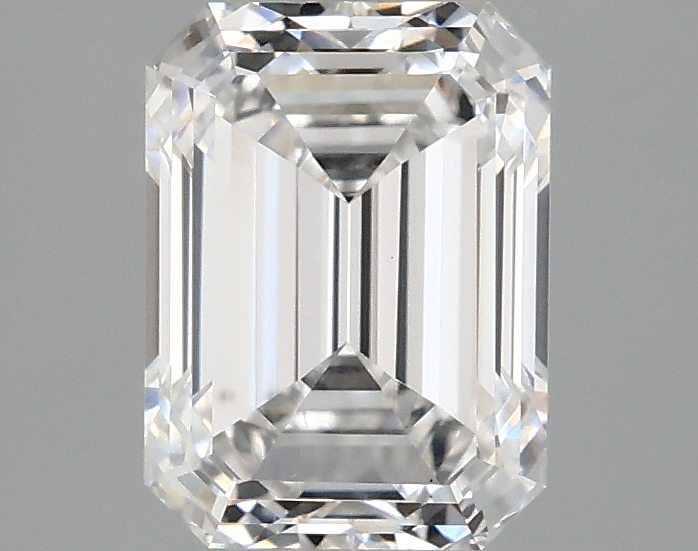 1.92 carat emerald lab-grown diamond