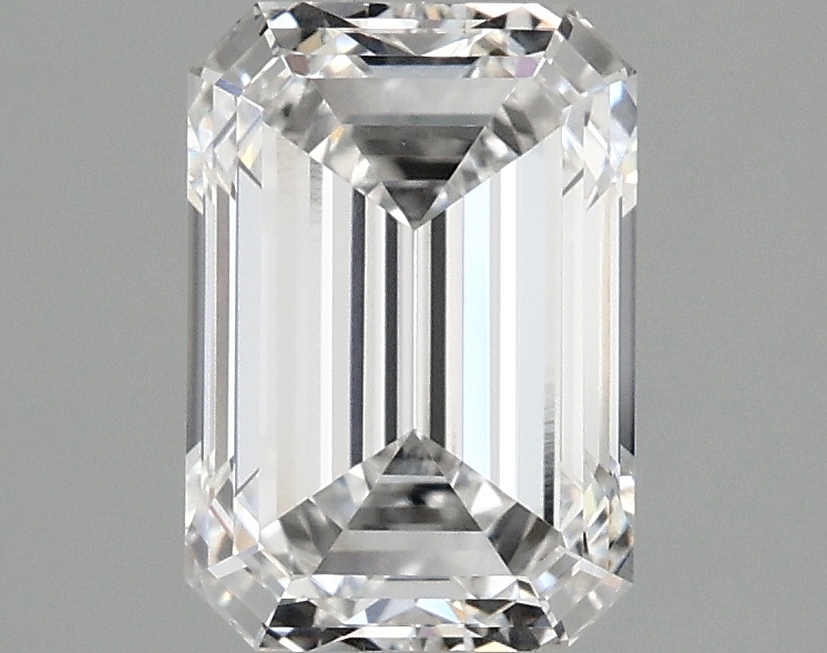 2.1ct Emerald E VVS2 IGI-certified lab-grown diamond