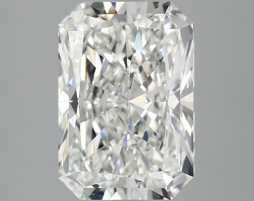 2.51 carat radiant lab-grown diamond